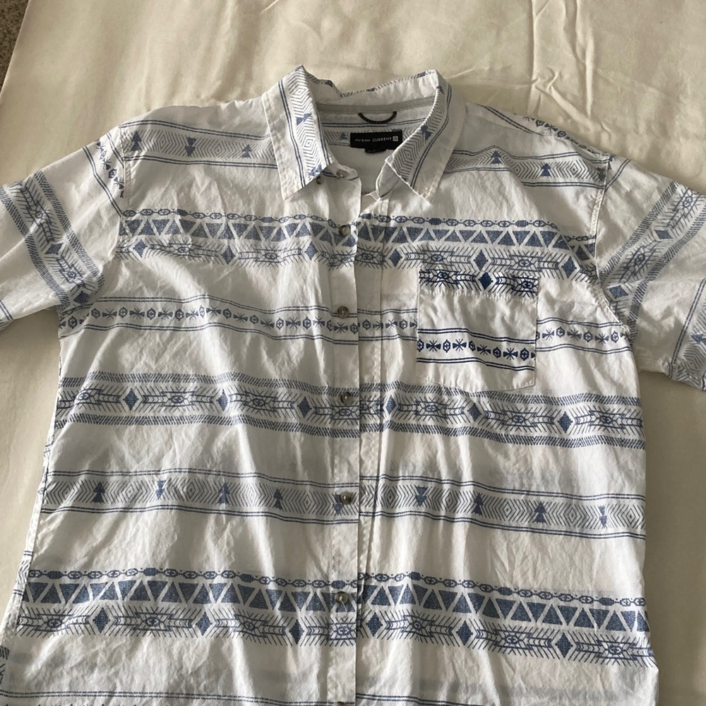 Ocean Current White and Blue Casual Button Down Shirt